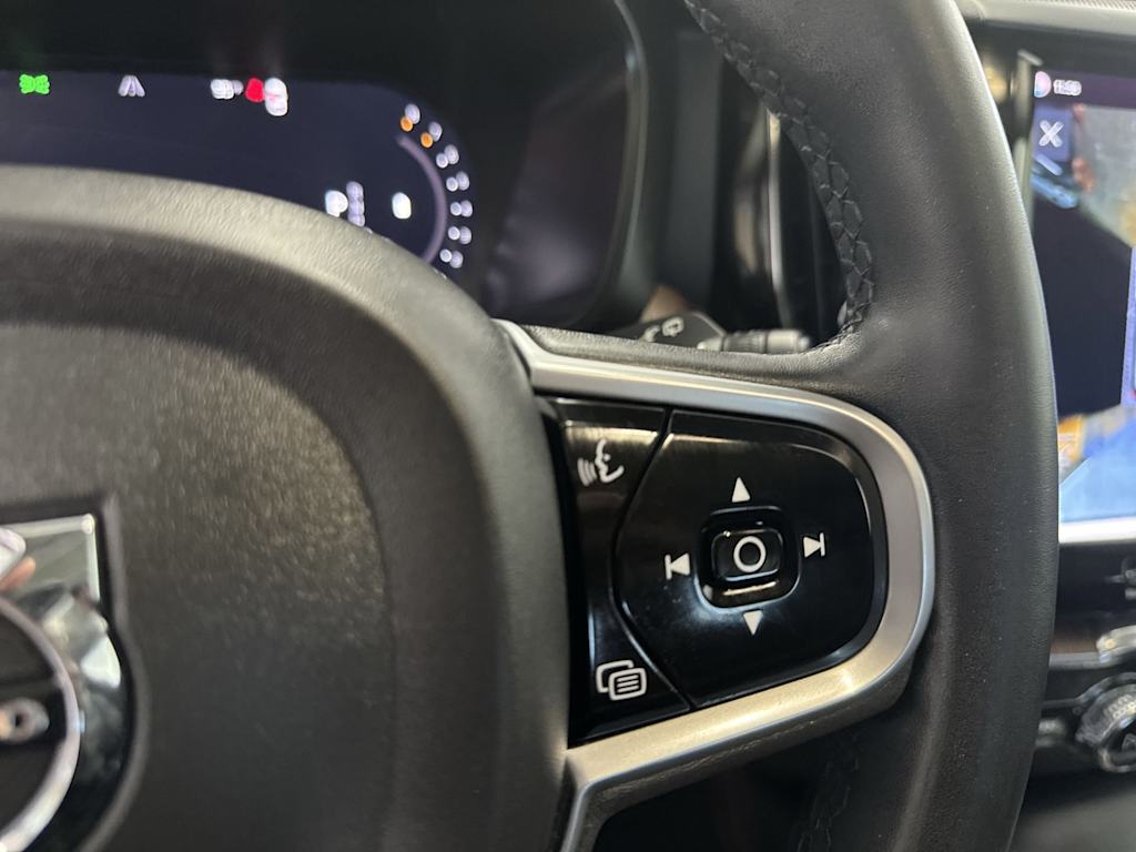 Thumbnail: 2023 Volvo XC60 - 27
