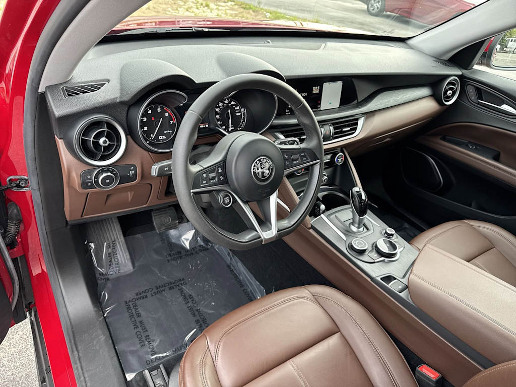 Thumbnail: 2018 Alfa Romeo Stelvio - 2