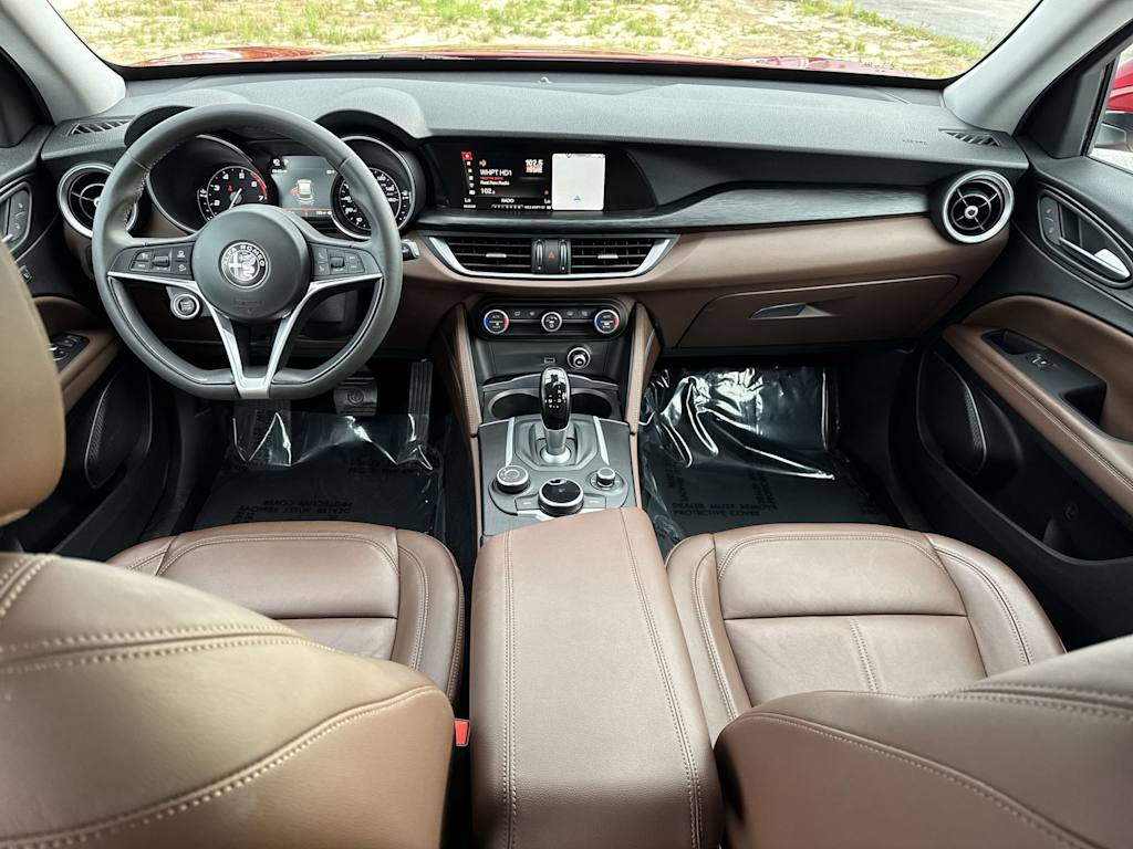 Thumbnail: 2018 Alfa Romeo Stelvio - 10