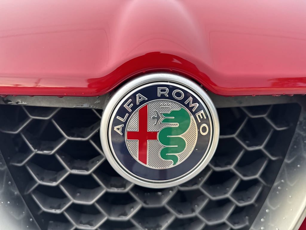 Thumbnail: 2018 Alfa Romeo Stelvio - 7