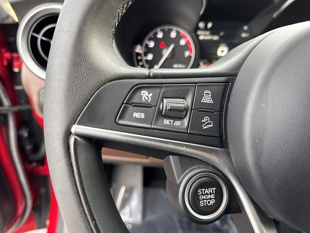 Thumbnail: 2018 Alfa Romeo Stelvio - 27