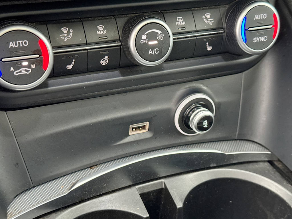 Thumbnail: 2024 Alfa Romeo Stelvio - 43