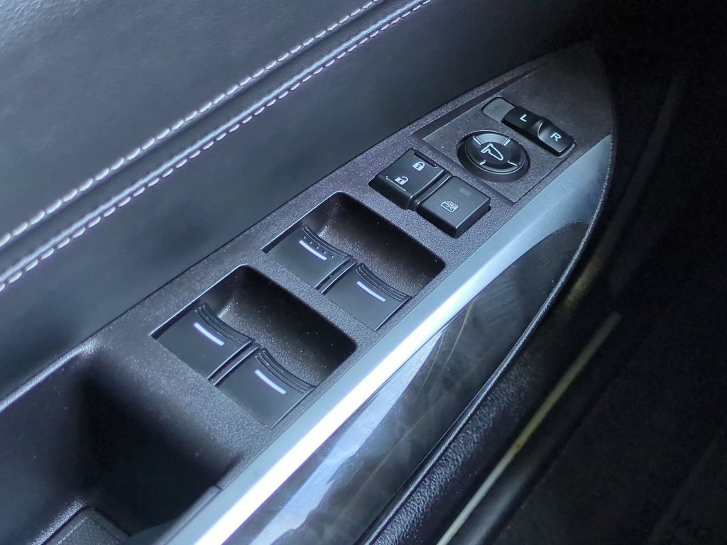 Thumbnail: 2020 Acura TLX - 28