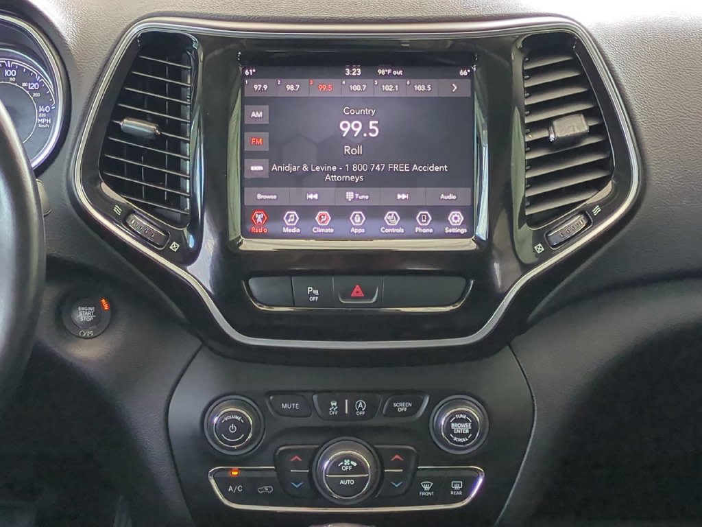 Thumbnail: 2019 Jeep Cherokee - 12
