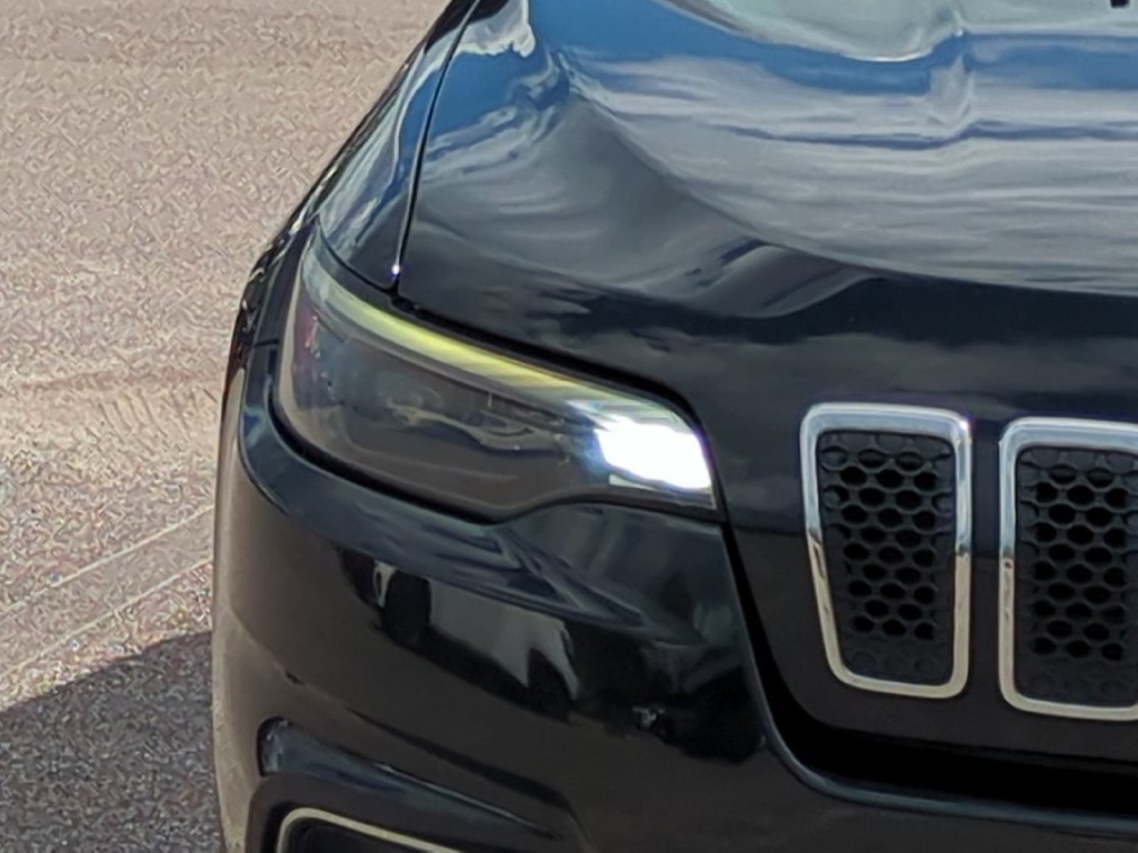 Thumbnail: 2019 Jeep Cherokee - 19