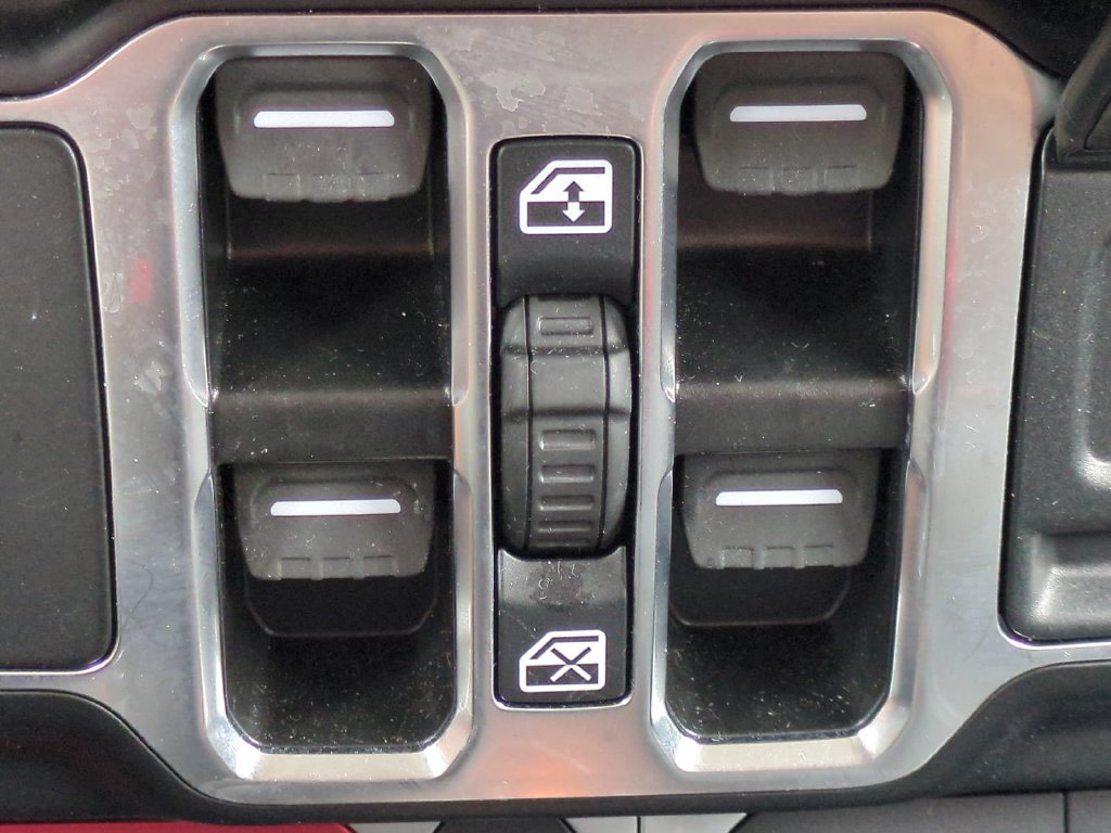 Thumbnail: 2026 Jeep Wrangler - 28
