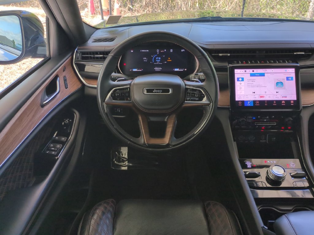 Thumbnail: 2024 Jeep Grand Cherokee L - 9