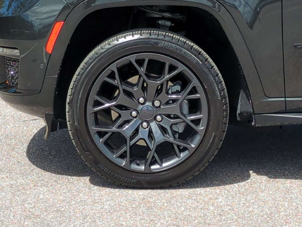 Thumbnail: 2024 Jeep Grand Cherokee L - 7