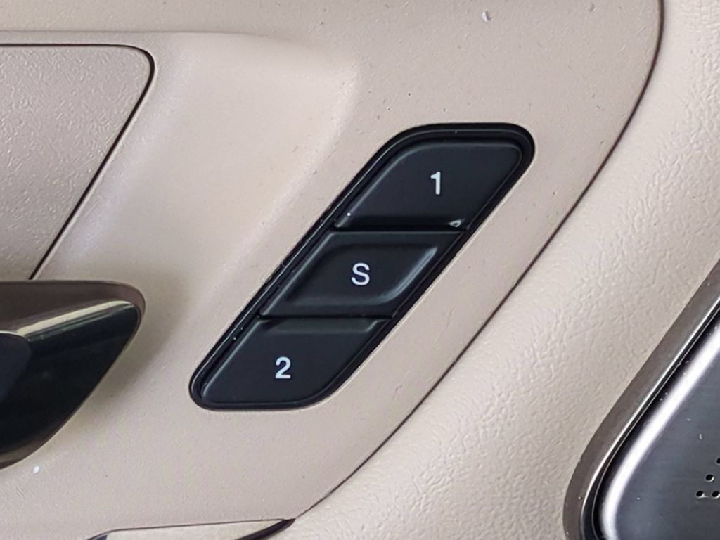Thumbnail: 2019 RAM 1500 - 32