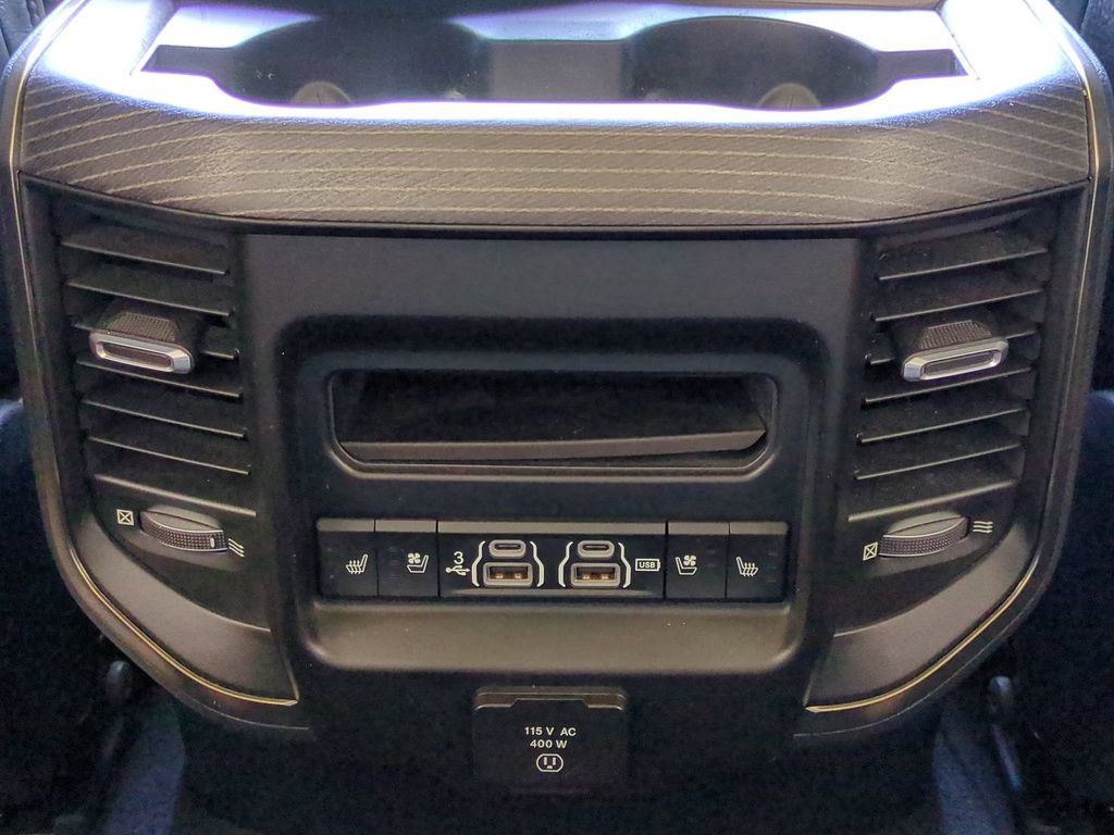 Thumbnail: 2019 RAM 1500 - 33