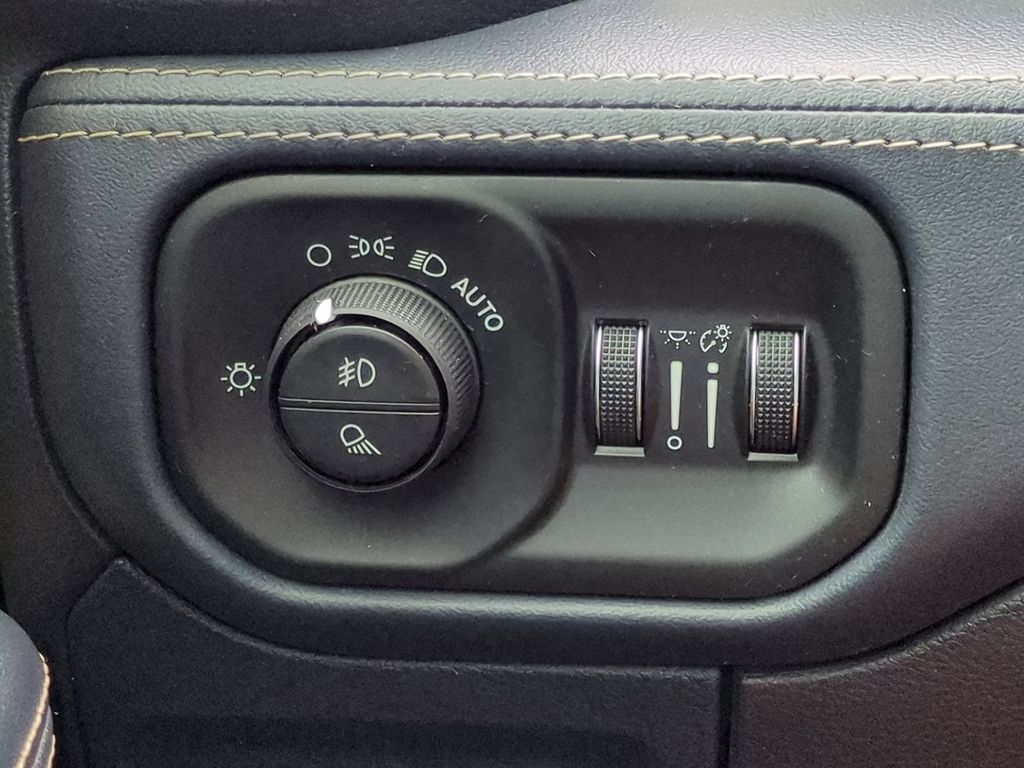Thumbnail: 2019 RAM 1500 - 35