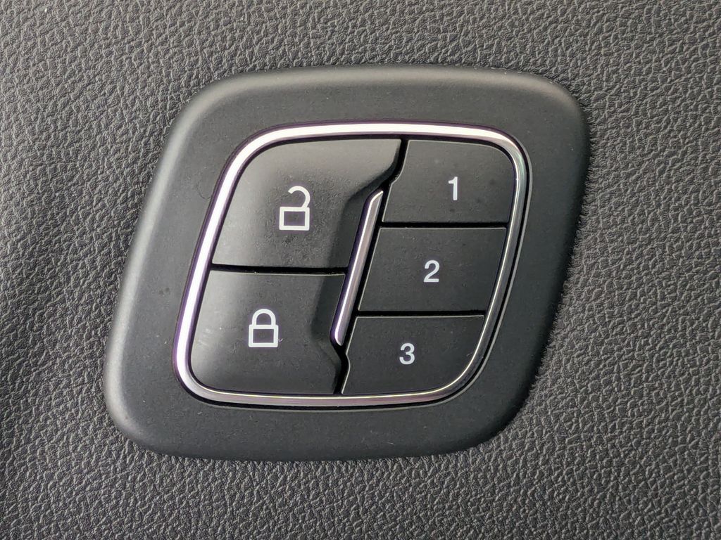 Thumbnail: 2022 Ford Escape - 29