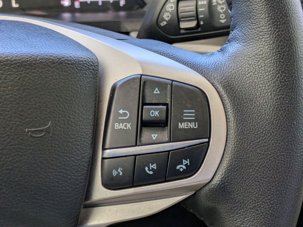 Thumbnail: 2023 Ford Explorer - 38