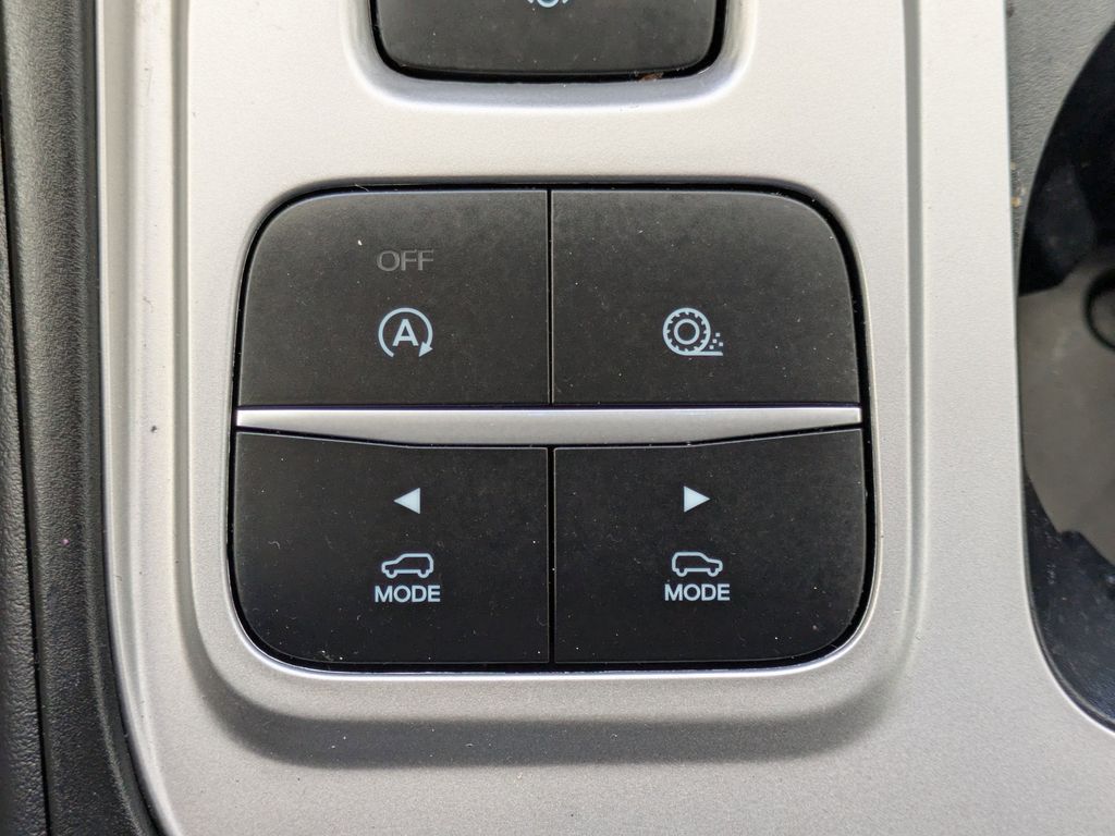 Thumbnail: 2023 Ford Explorer - 34