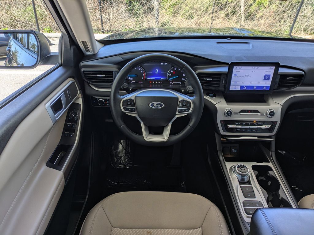 Thumbnail: 2023 Ford Explorer - 10