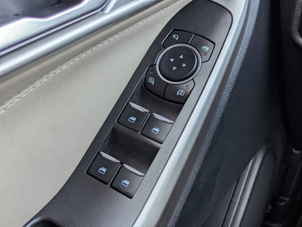 Thumbnail: 2023 Ford Explorer - 40