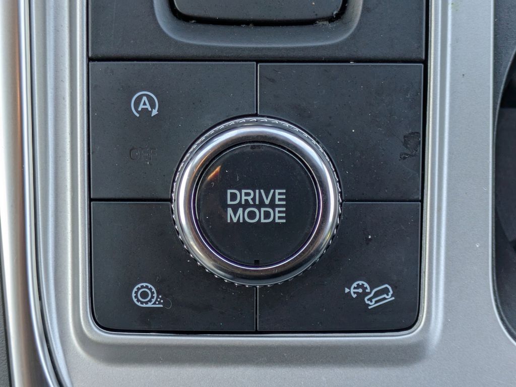 Thumbnail: 2023 Ford Explorer - 37