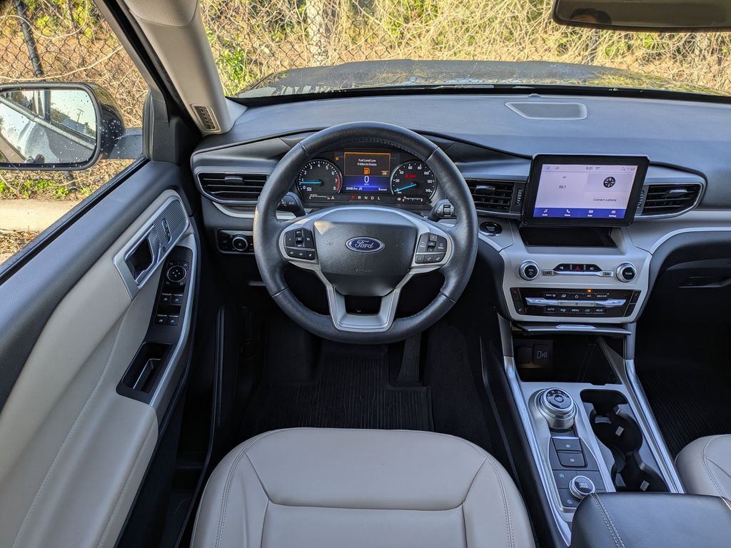 Thumbnail: 2023 Ford Explorer - 10