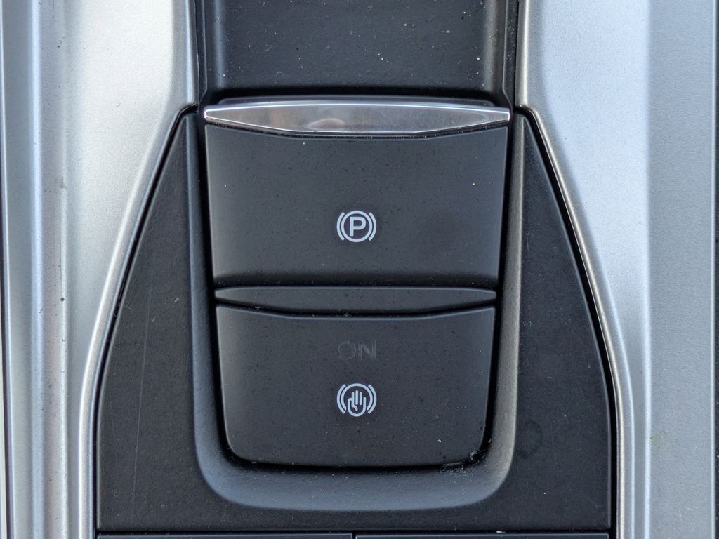 Thumbnail: 2023 Ford Explorer - 36