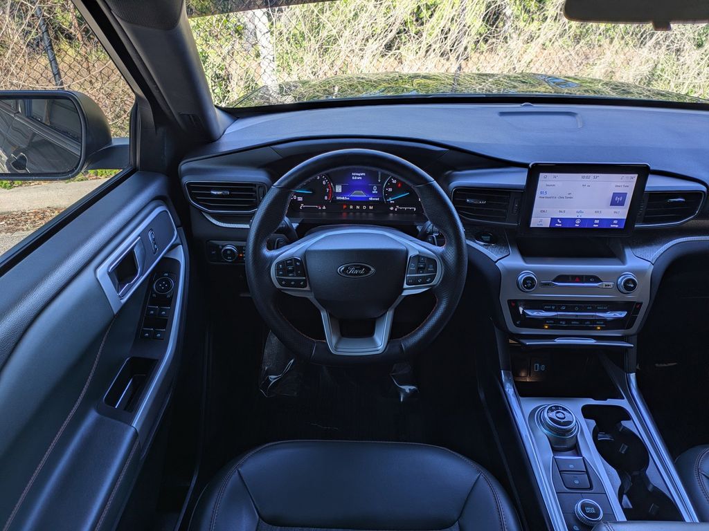 Thumbnail: 2022 Ford Explorer - 10