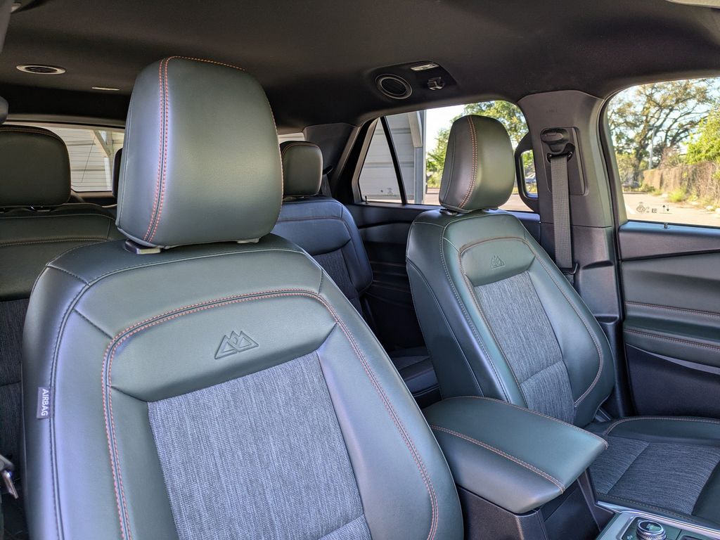 Thumbnail: 2022 Ford Explorer - 11