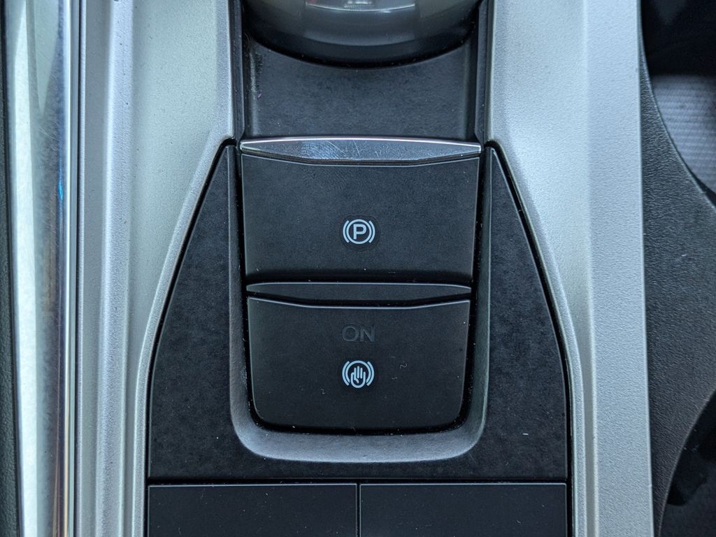 Thumbnail: 2022 Ford Explorer - 35