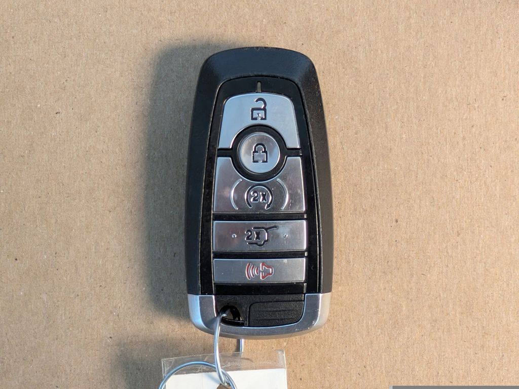 Thumbnail: 2022 Ford Explorer - 18