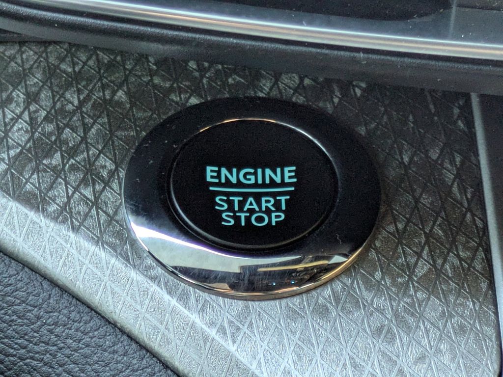 Thumbnail: 2022 Ford Explorer - 43