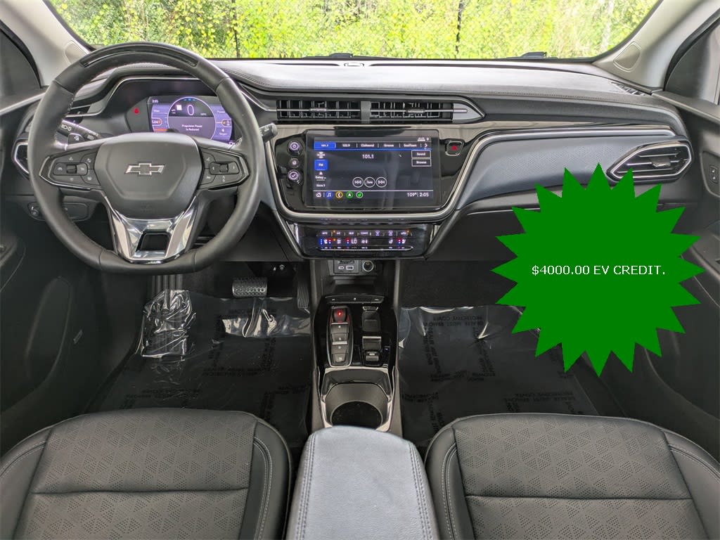Thumbnail: 2023 Chevrolet Bolt EUV - 2