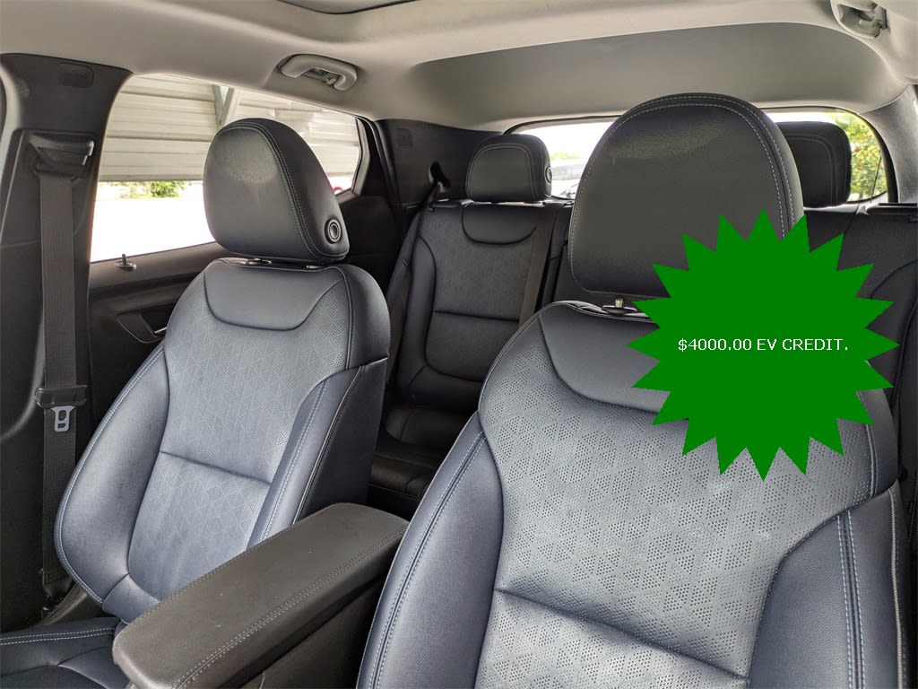 Thumbnail: 2023 Chevrolet Bolt EUV - 10