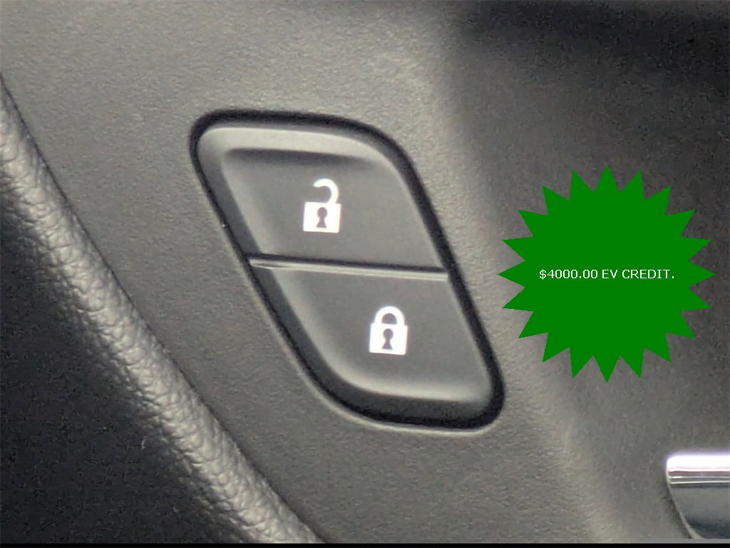 Thumbnail: 2023 Chevrolet Bolt EUV - 30