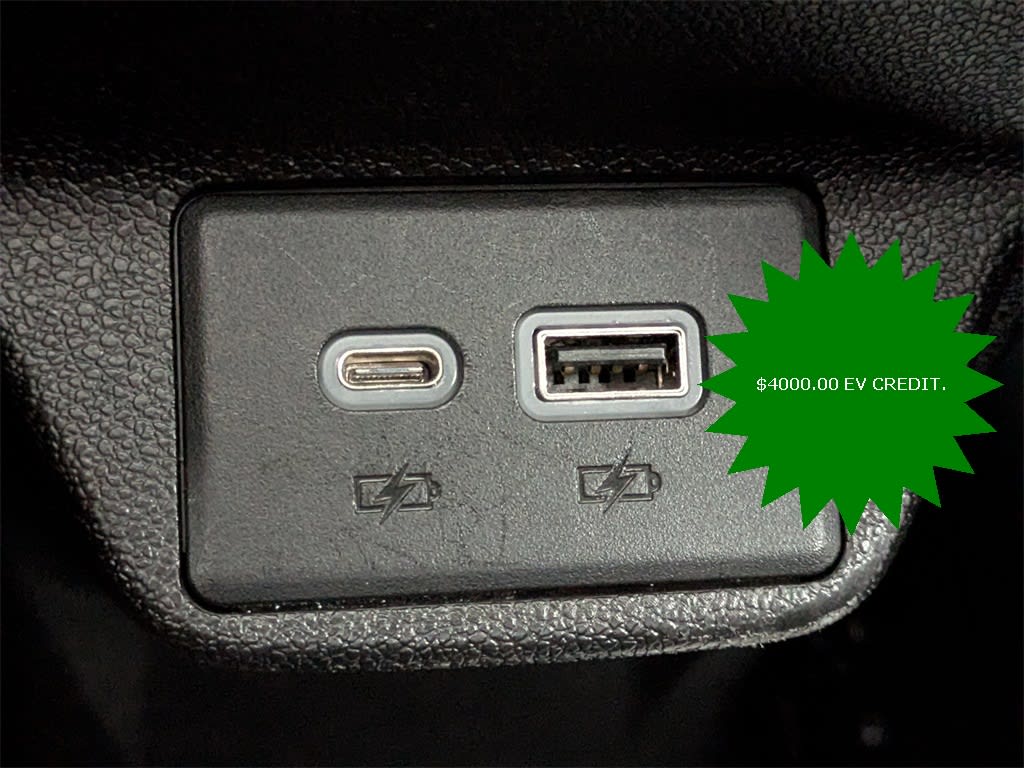 Thumbnail: 2023 Chevrolet Bolt EUV - 16