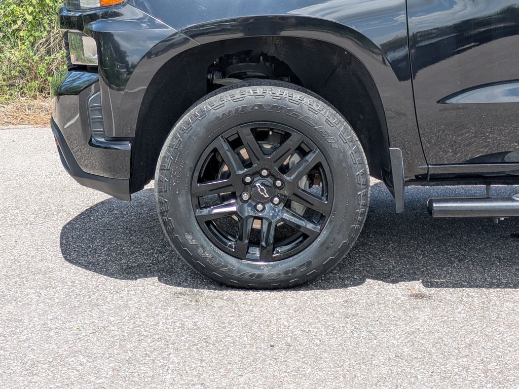 Thumbnail: 2022 Chevrolet Silverado 1500 - 8
