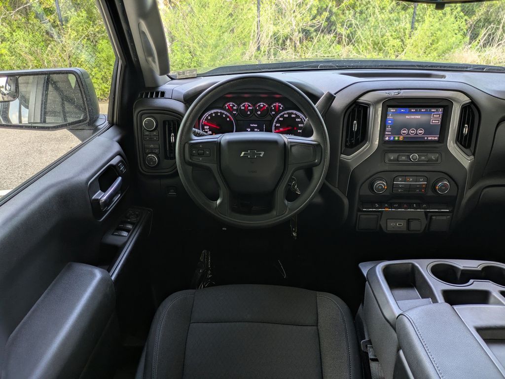 Thumbnail: 2022 Chevrolet Silverado 1500 - 10