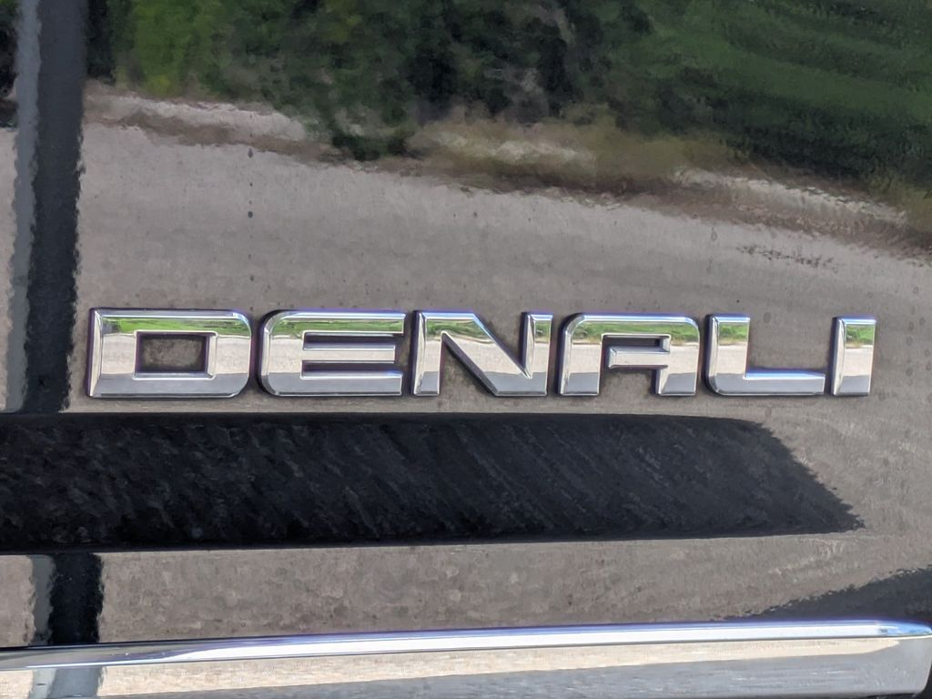 Thumbnail: 2020 GMC Yukon - 23