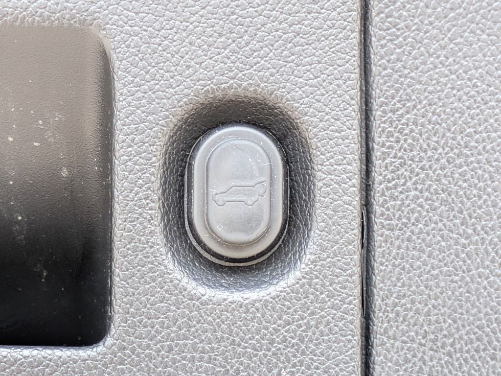 Thumbnail: 2020 GMC Yukon - 21