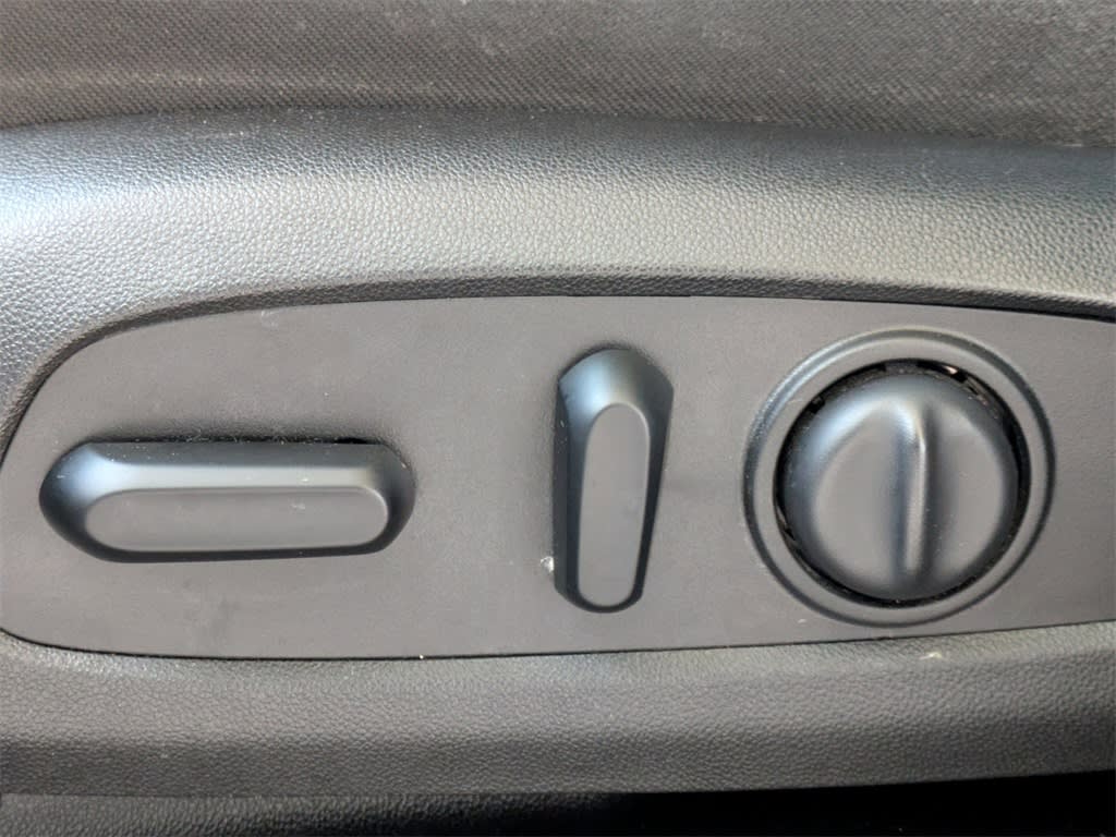 Thumbnail: 2020 Chevrolet Traverse - 29