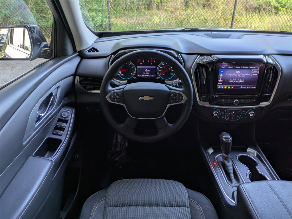 Thumbnail: 2020 Chevrolet Traverse - 9