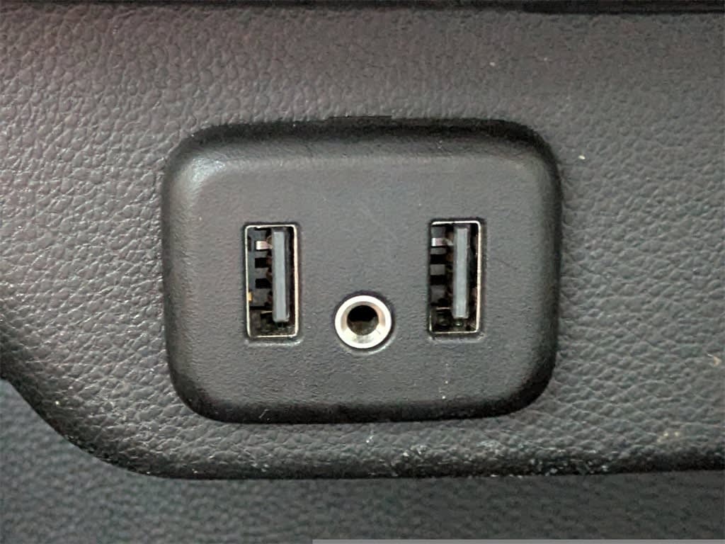 Thumbnail: 2020 Chevrolet Traverse - 32