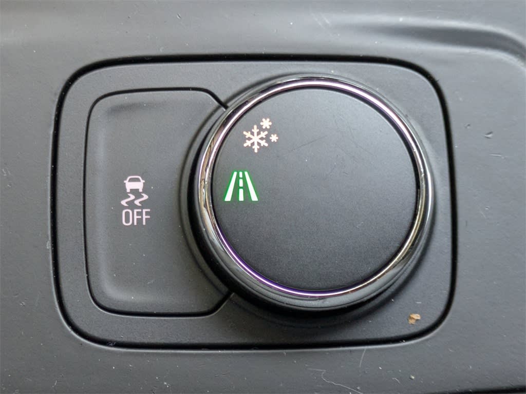 Thumbnail: 2020 Chevrolet Traverse - 33