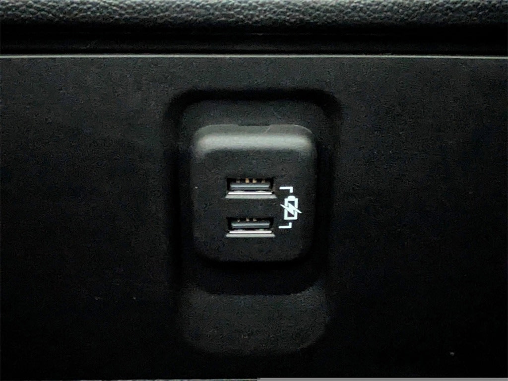 Thumbnail: 2020 Chevrolet Traverse - 27