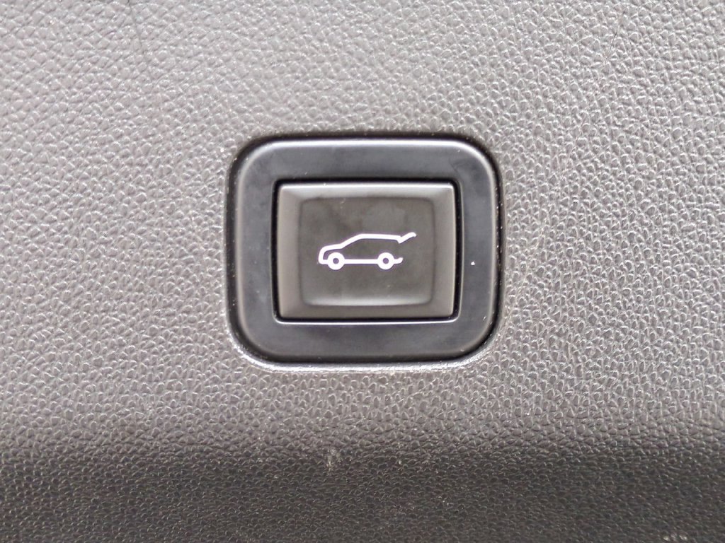 Thumbnail: 2021 Chevrolet Suburban - 23
