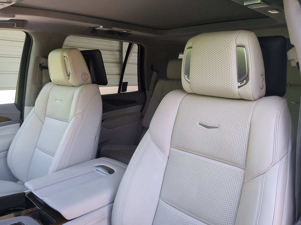 Thumbnail: 2024 Cadillac Escalade - 12