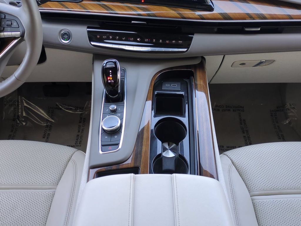 Thumbnail: 2024 Cadillac Escalade - 15