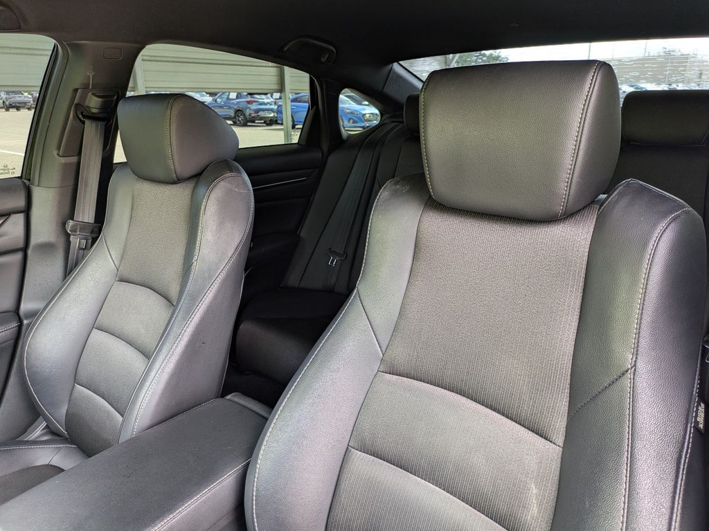 Thumbnail: 2019 Honda Accord - 12