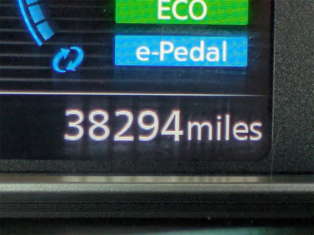 Thumbnail: 2023 Nissan Leaf - 33