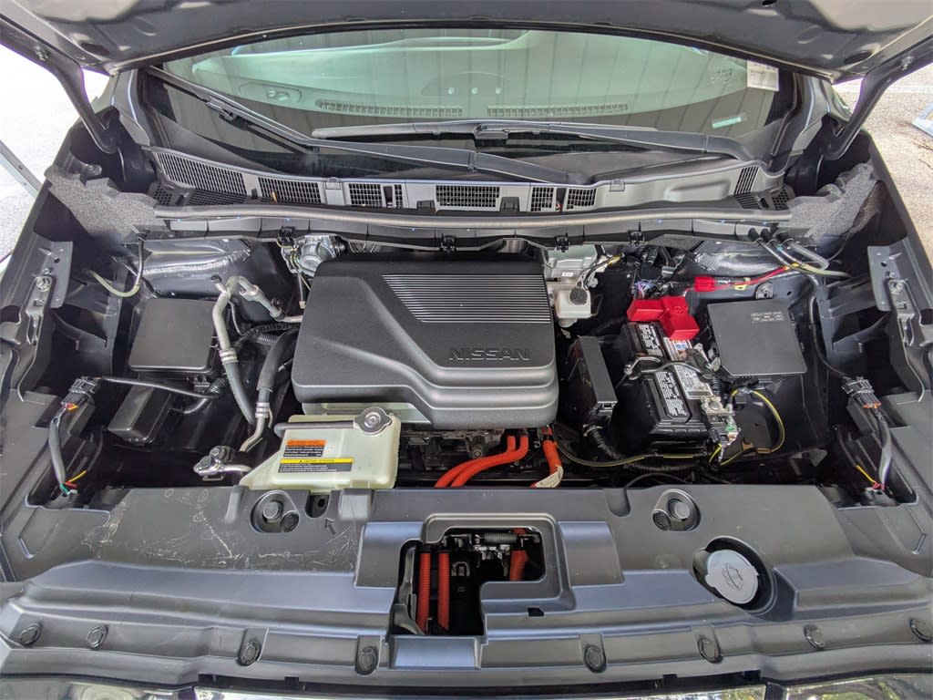 Thumbnail: 2023 Nissan Leaf - 9