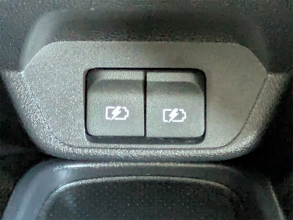 Thumbnail: 2023 Nissan Leaf - 23