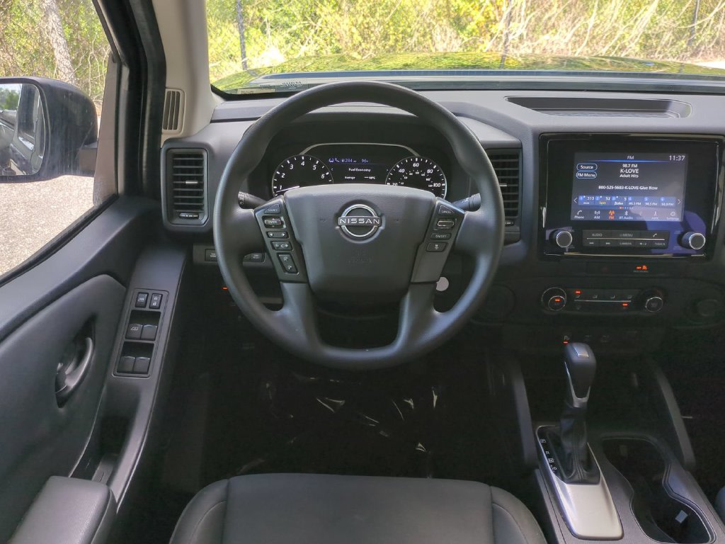 Thumbnail: 2022 Nissan Frontier - 9