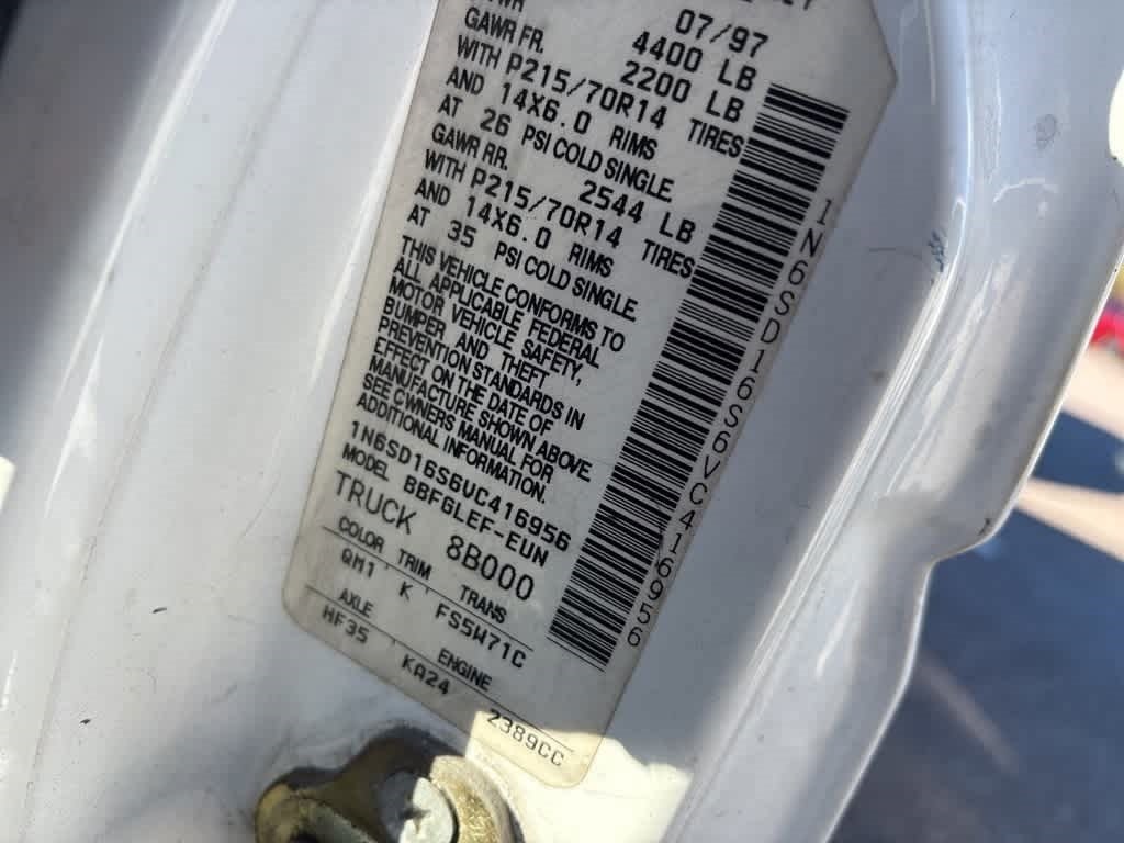 Thumbnail: 1997 Nissan Pickup - 11